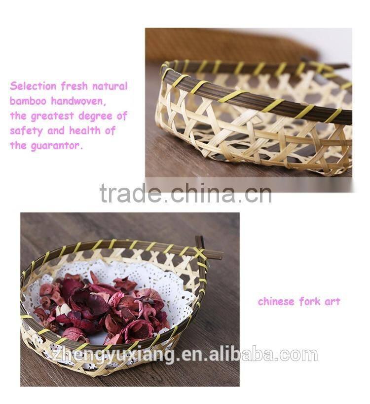 Bamboo woven snacks basket for restaurant and dining room
