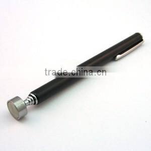 Telescopic magnet pick up tool