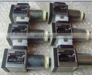 Control pressure switches