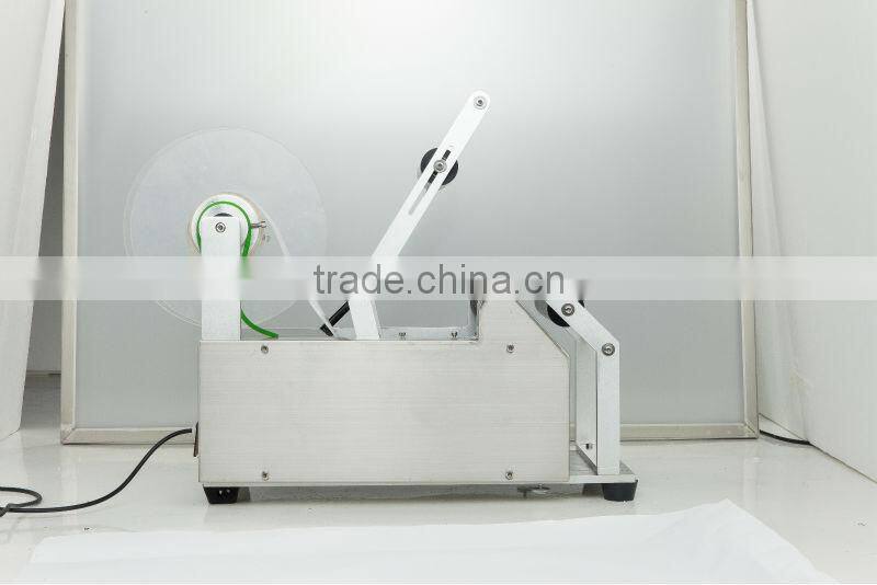 MT-50 manual bottle round sticker labeling machine