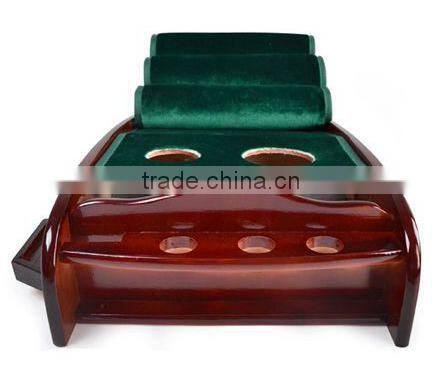 Wood Golf Putting Trainer with Automatic Ball Return