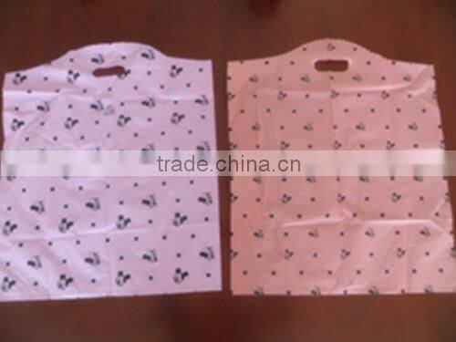 Vest carrier t-shirt on roll bag with secent