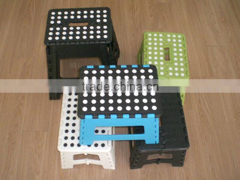 plastic stacking stools