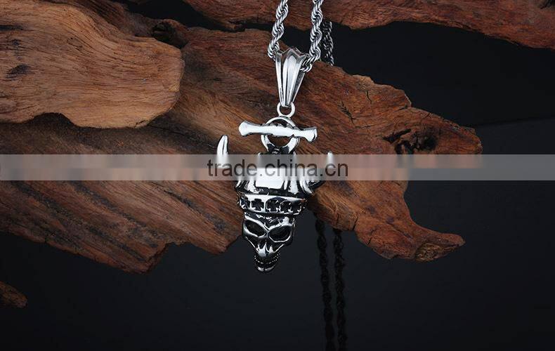 Stainless steel casting unique skull style horn pendant