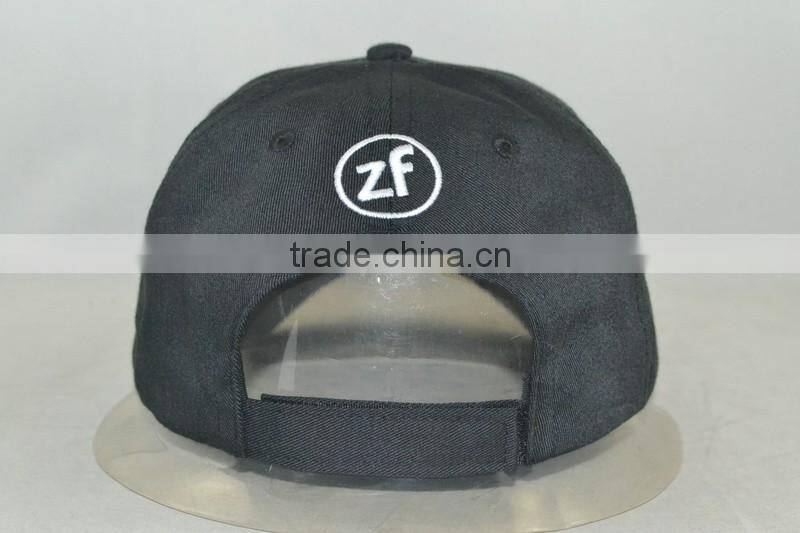 Professional custom 6 panel / 100% cotton/black/white embroidery trademark/baseball cap