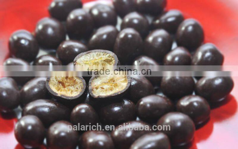 Chinese fruit snacks made by freshed fruit and chocolate