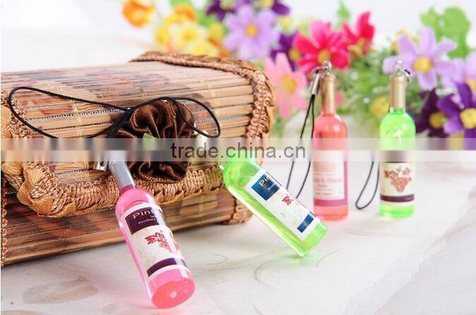Cheap lovely wine bottle key chain