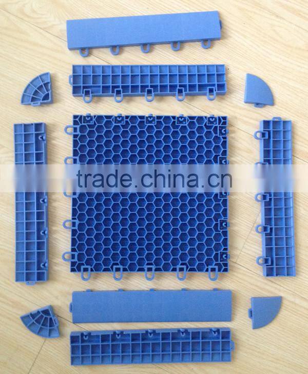 Suspended interlocking sports plastic flooring