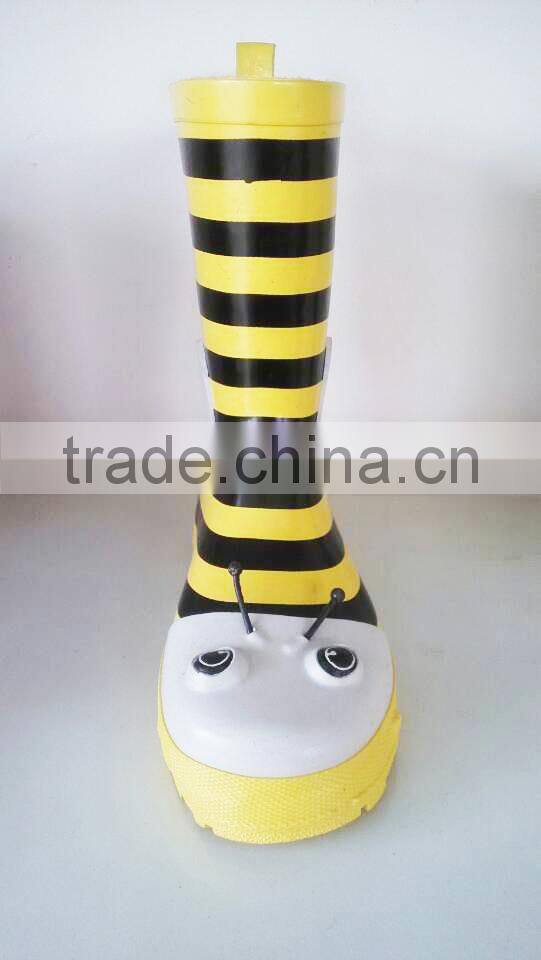 kids yellow rubber rain boots