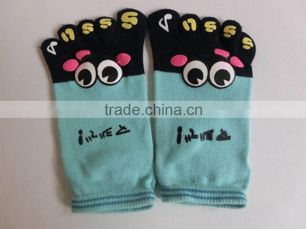 2016 children's knit five toe socks cartoon socks