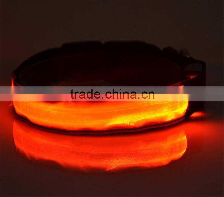 LED Nylon Pet Dog Collar Night Safety LED Light-up Flashing Glow In The Dark Electric LED Cat & Dog Collar