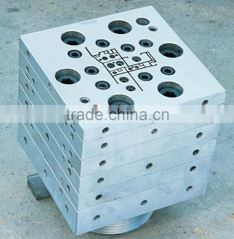 expert manufacturer of extrusion tooling in china for shutter, wpc door, plastic film productiion line and so on