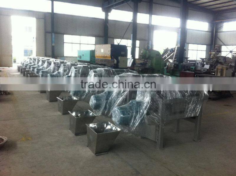 coconut juice extractor/coconut juicer/coconut juice making machine