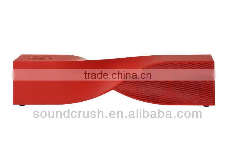 Butterfly shape portable speaker twisted bluetooth speaker