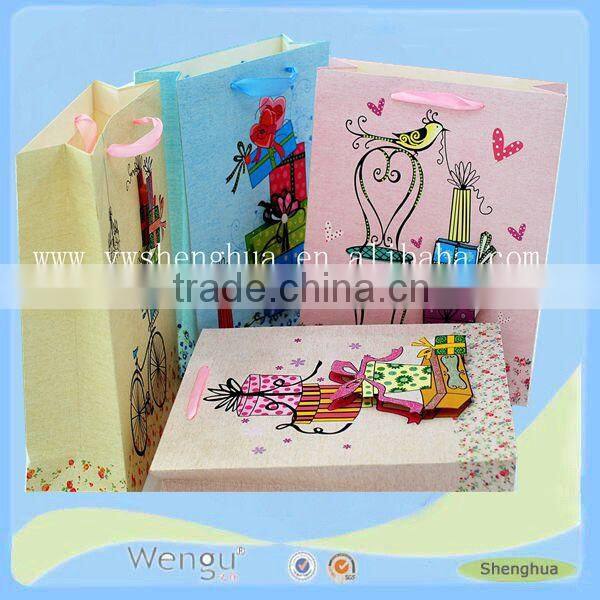 2017 newly paper gift bag with love,paper handle with bowknot shopping bag