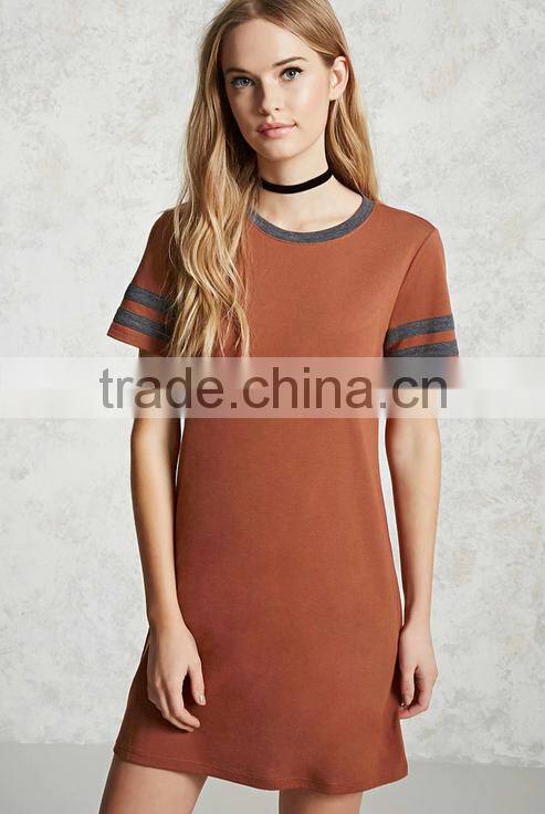 Woman Short Sleeve Round Neck Contrasting Varsity Stripes T-shirt Casual Shift Dress