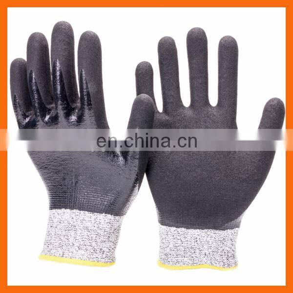 Level 5 Cut Resistant Gloves PPE Workwear Factory Grey PU Coated Non Cut Gloves to Work with Sheet Metal