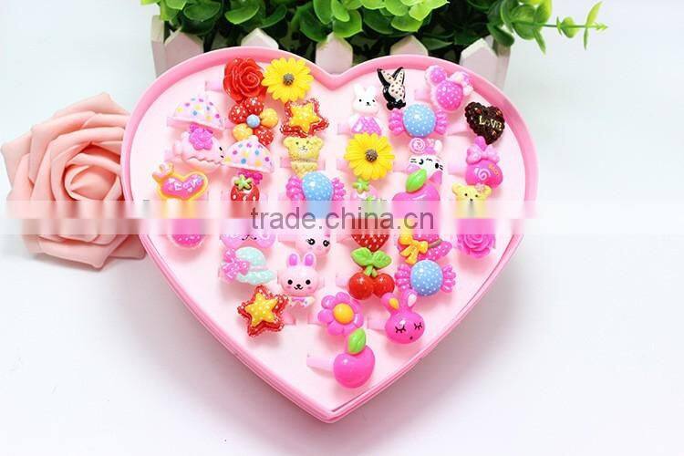 Newest multi design ring jewelry set customized plastic finger ring