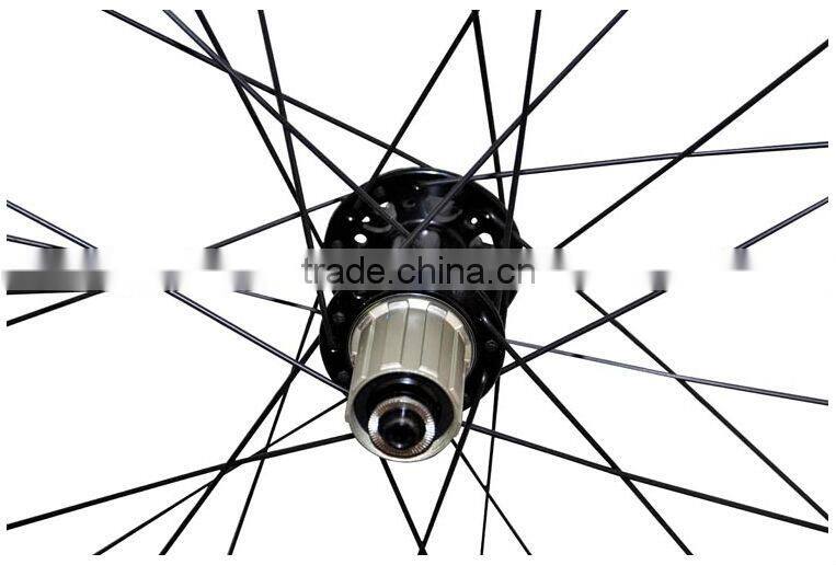 Carbon fiber mountain bike wheels 26ER clincher disc wheels carbon MTB wheelset
