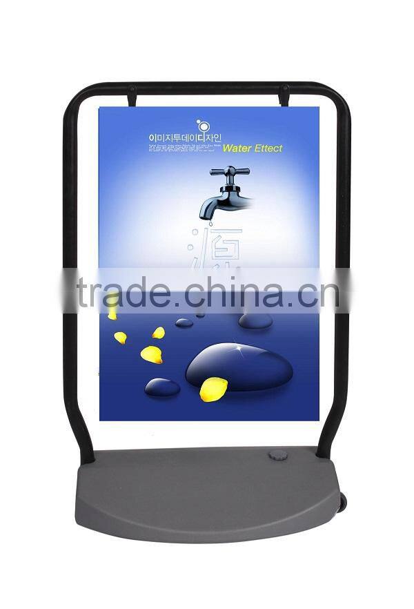2016 Popular Iron Pole plastic Waterbase Swing Poster Stand Pavement Sign
