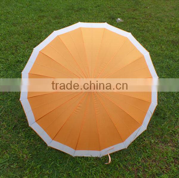 16 Panels Crooked Wonden Handle Wooden Shaft and Top Straight Umbrella