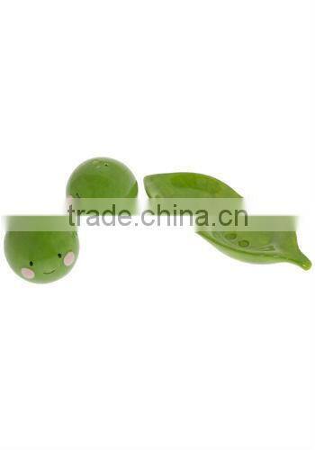 ceramic peas pass the salt and pepper shaker
