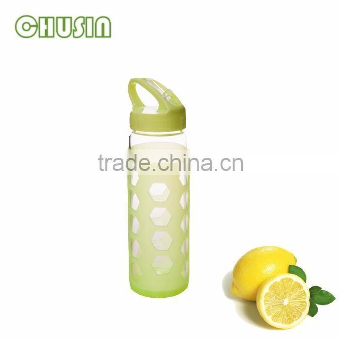 good quality glass drink bottle with food grade silicone sleeve and fruit infuser