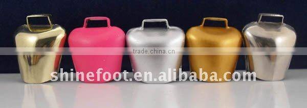1.5inch colorful painted cow bell A4-C018 with leather strap and keyring as promotional gifts (E146)