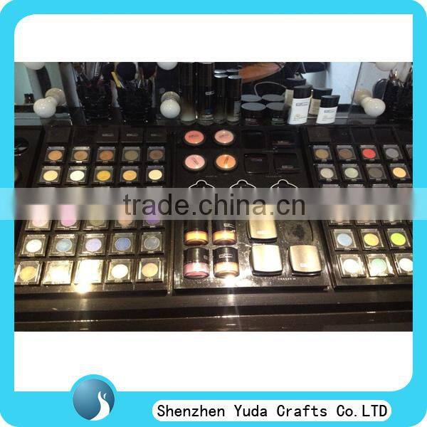 Single pocket brochure holder for fashion shops banks