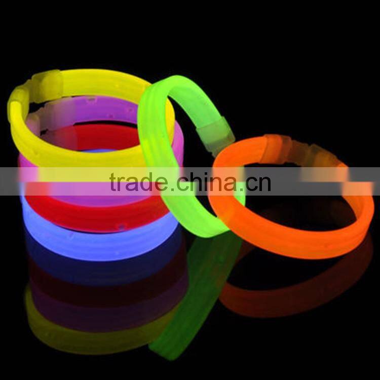 Hot Glow Plastic Promotional Gift Wristband Bracelet with Customizd Logo