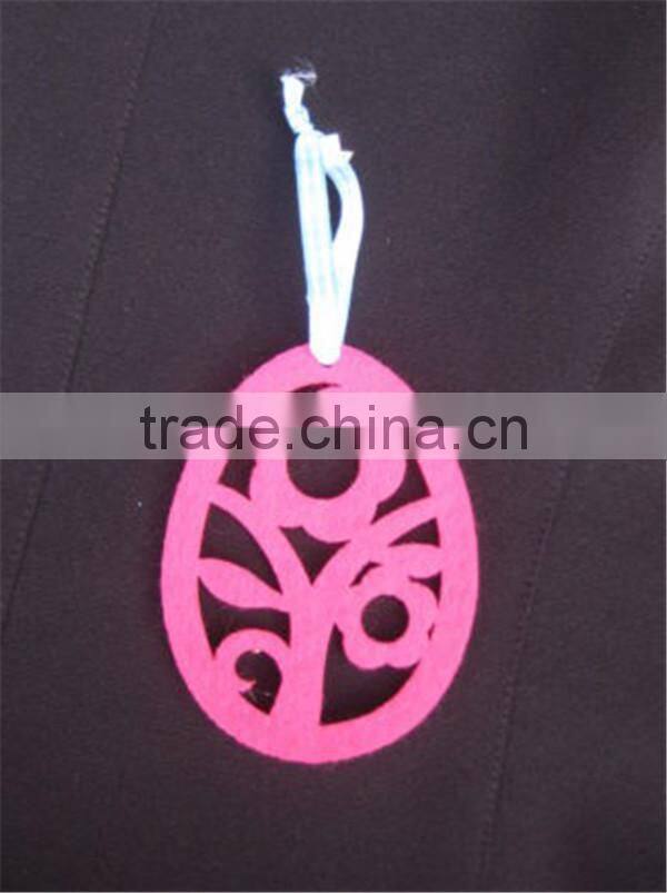 Easter/Egg hunt /fretwork egg felt fabric cut out hen decoration