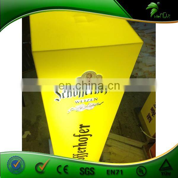 China Sell Yellow High Quality Advertising Acrylic Cube With LED Lighting For Sale