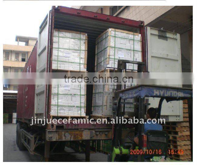 300*300mm ceramic step tile(sloped with stripes)