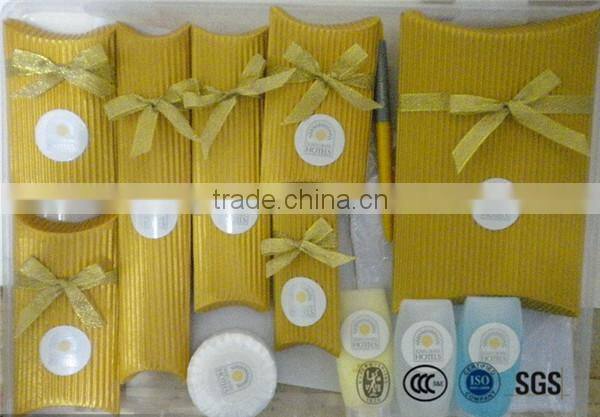 Luxury hotel bathroom amenities supplies set