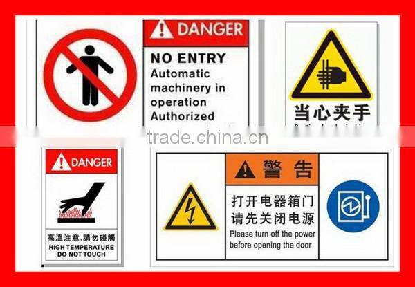 Corrugated metal roof panel forming machine on slae