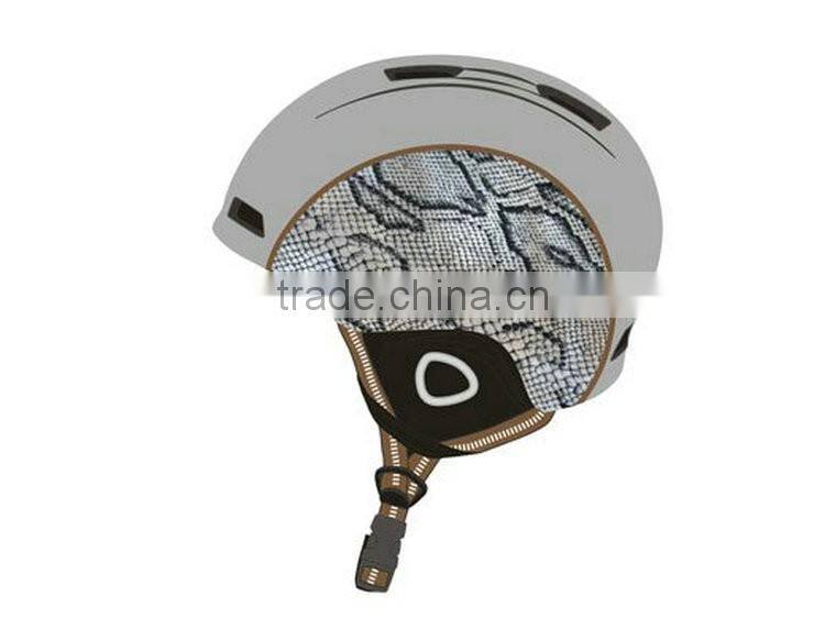 High Credit Winter Safety Helmet With Chin Strap