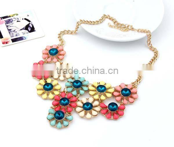Resin Multicolor Flower Vintage Choker Pendant Statement Necklace Women Necklaces & Pendants Fashion Necklaces for Women 2014