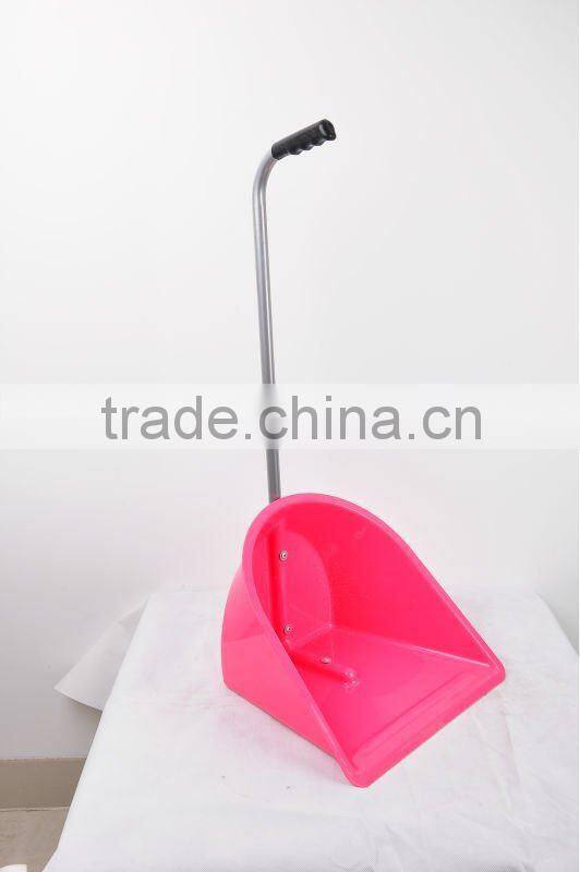 Manure scoop of horse yard equipment