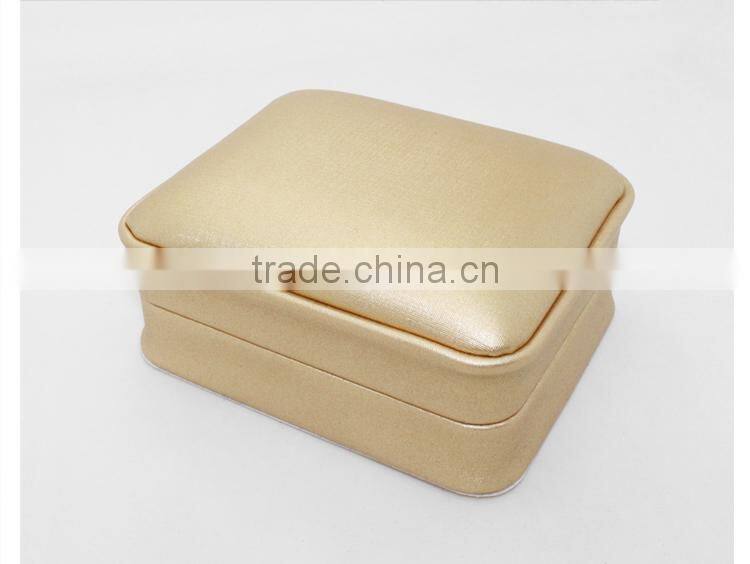 Superior customize PU jewelry boxes golden ring box