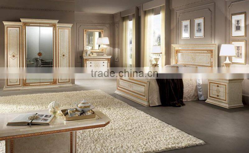 Bisini Luxurious Solid Wood Hand Carved Golden And Beige Complete Bedroom Set/European Classic Bedroom Furniture(MOQ=1 SET)