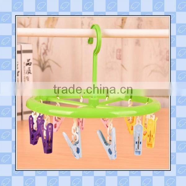 customized hot sell pop new plastic round hanger with colorful plastic small lips for socks bra