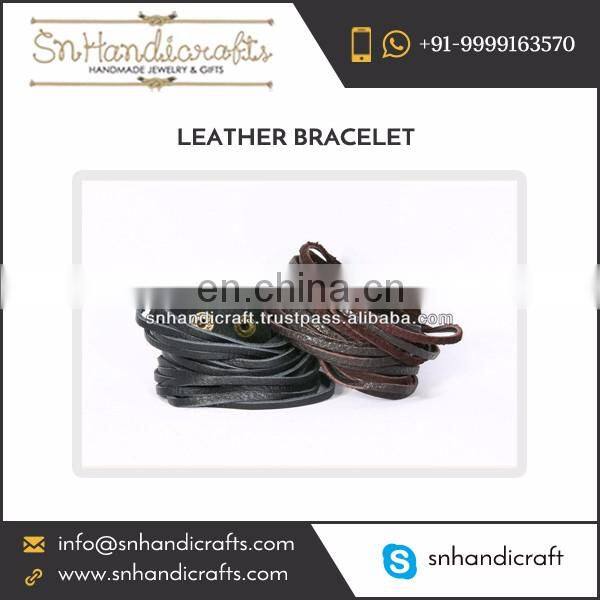 Latest Fashion Leather Stud Bracelet for Wholesale Buyer