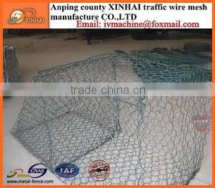 Hexagonal wire mesh barrier fencing mesh