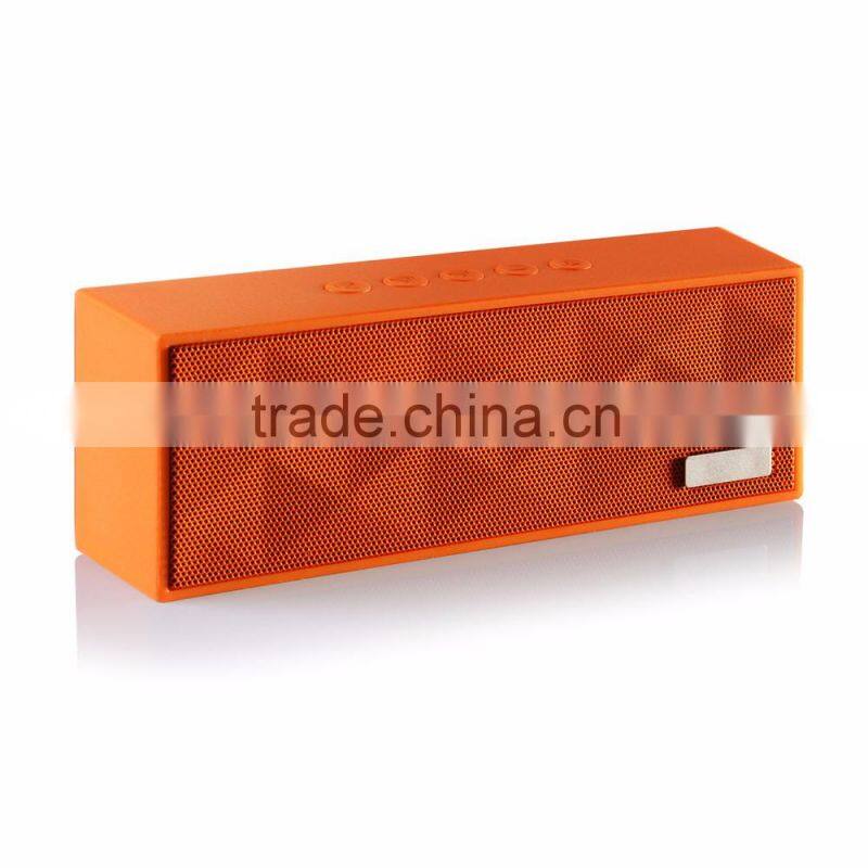 Round style ouotdoor speaker with LED light