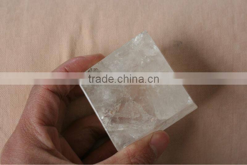 Multiple-layered high-purity white ceramic tile