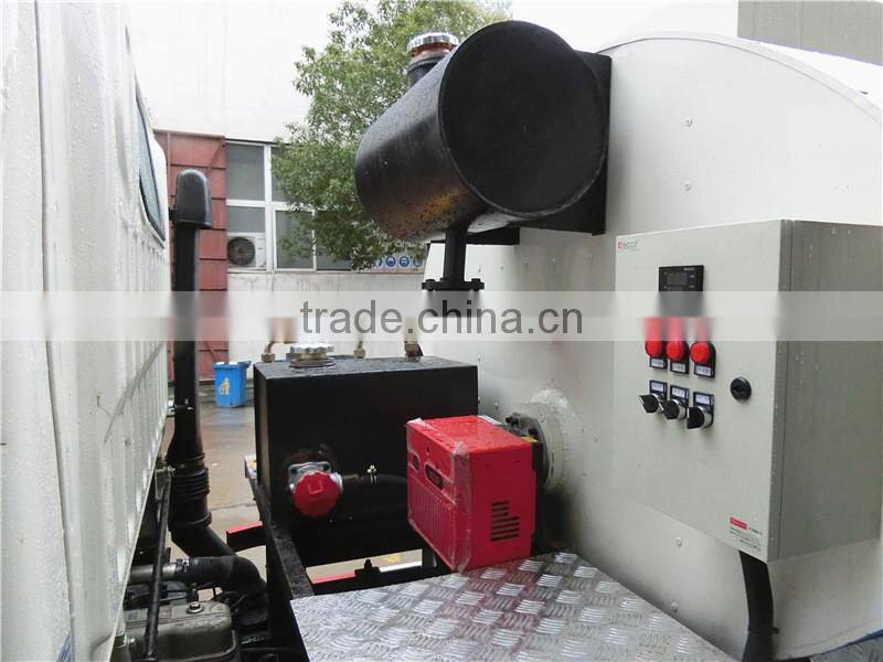 Small 4000L Dongfeng bitumen emulsion sprayer truck