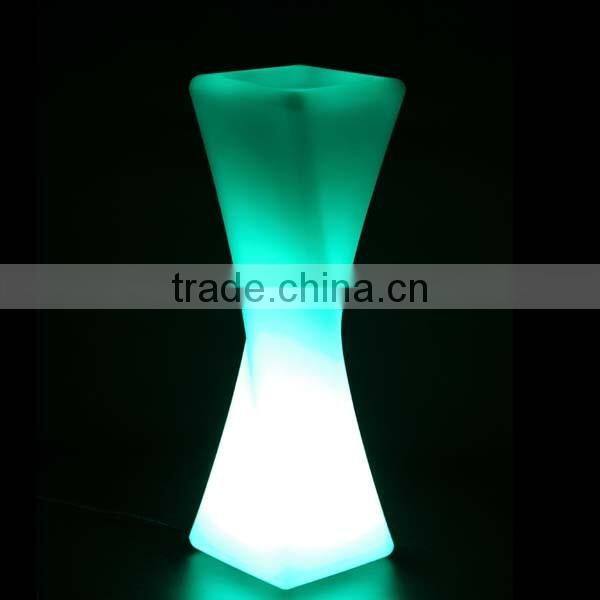 new arrival charging hot sale battery operation moving colours candle led light