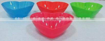 Plastic beach toy, beach bucket set and spades