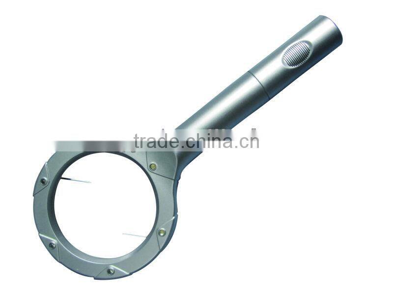 book light with magnifer