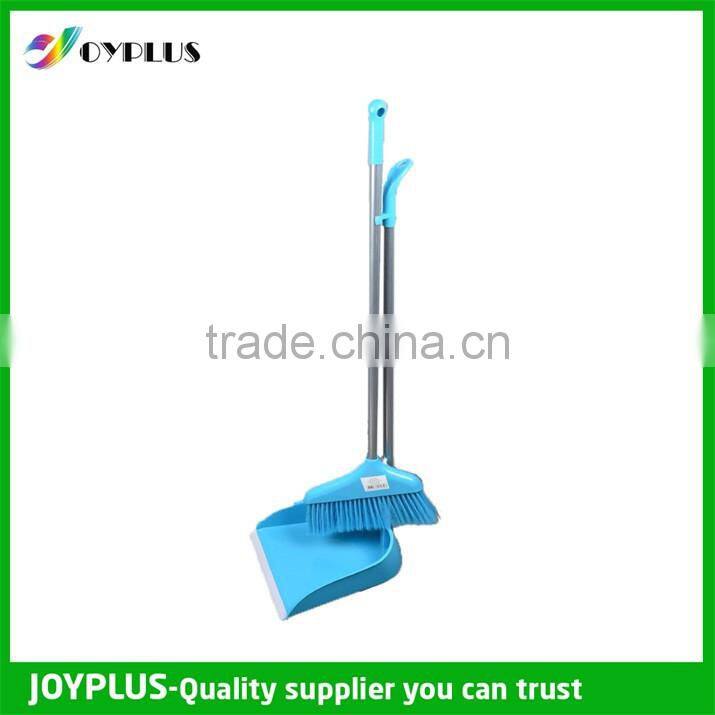 Broom And Dutspan Set With Metal Handle